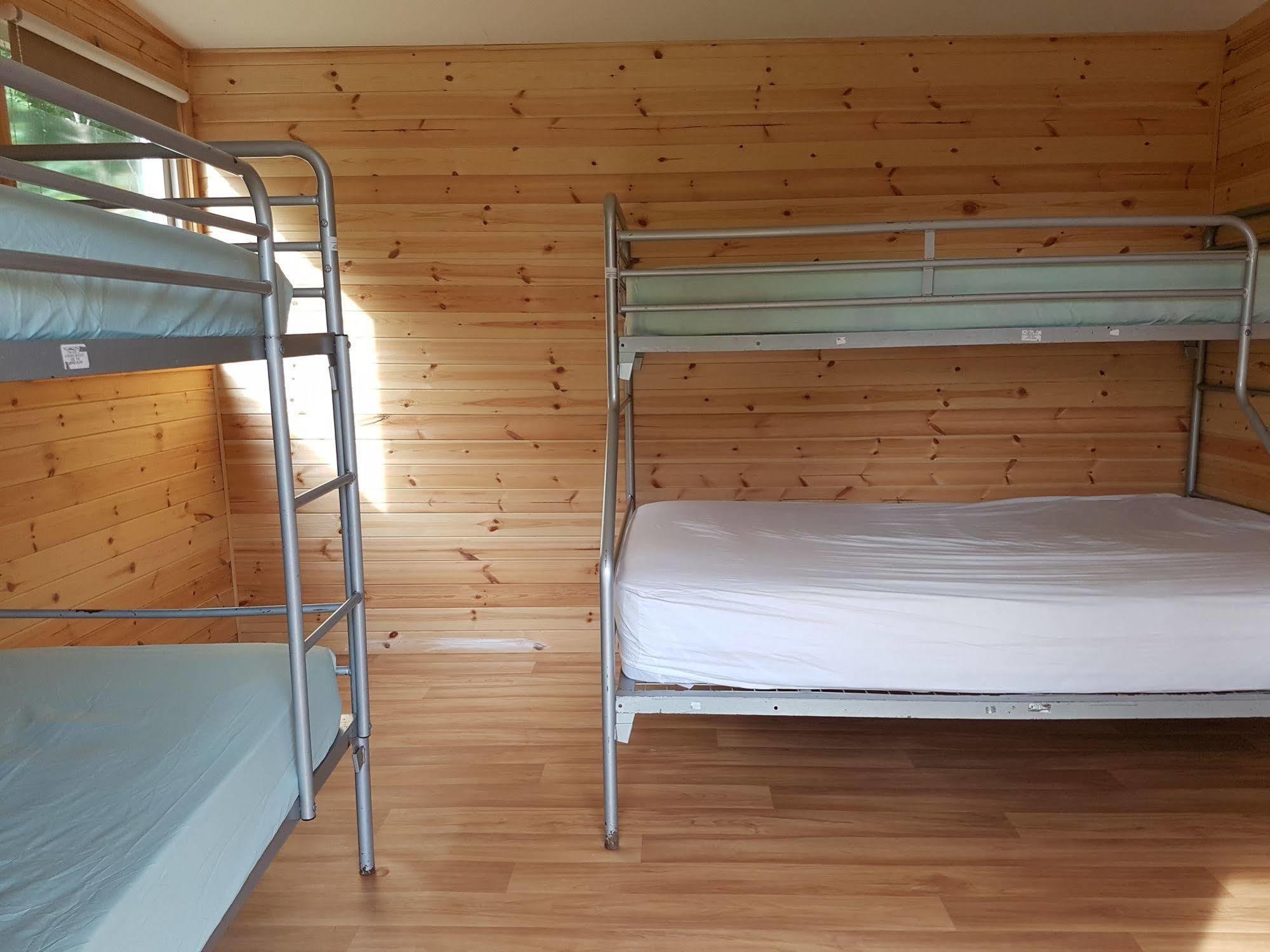 Bcc Lochness Hostel Pods Bearnock Exteriör bild